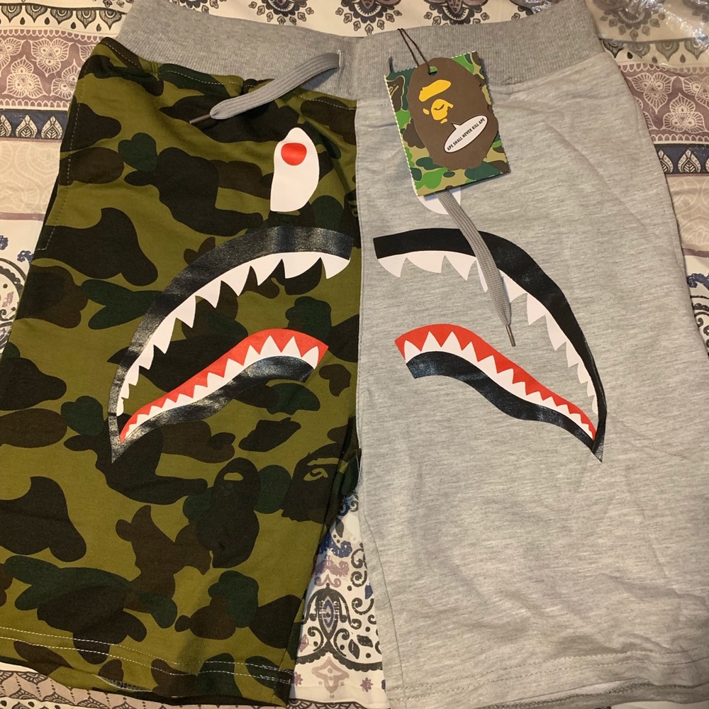 Young Boy Shark Pattern Ape Shorts